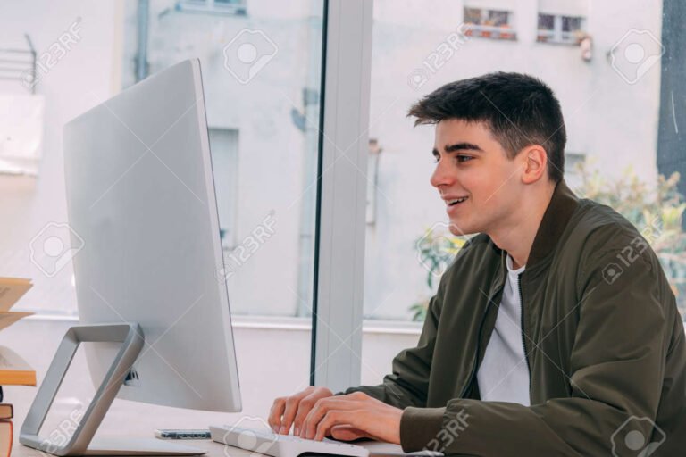 Cómo ganar dinero en internet si eres menor de edad