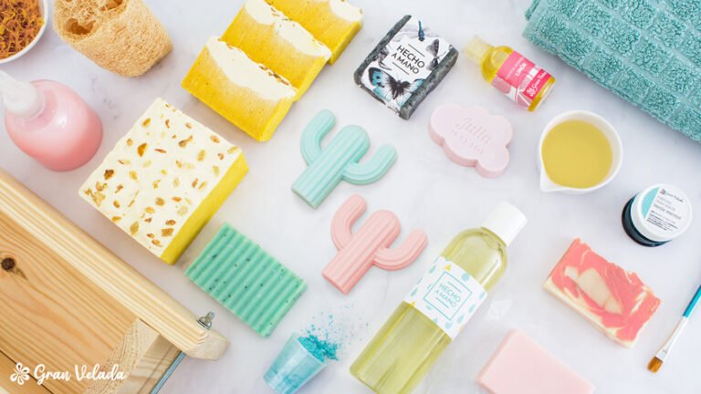 Qué materiales y herramientas se necesitan para hacer jabones artesanales